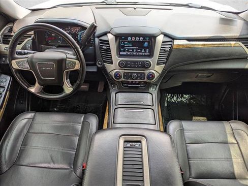 Used 2017 GMC Yukon Denali AWD/4WD image 17