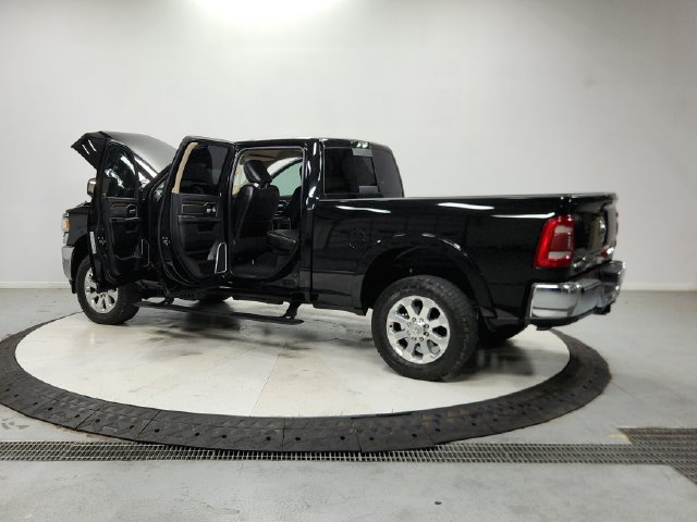 Used 2022 RAM 3500 Laramie AWD/4WD image 14