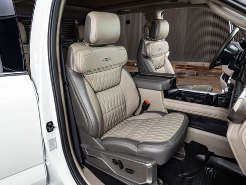 Used 2026 Ford F450 Platinum w/ Platinum Plus Package image 30