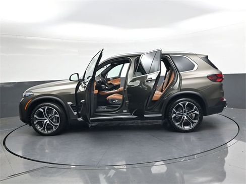 New 2026 BMW X5 sDrive40i image 33