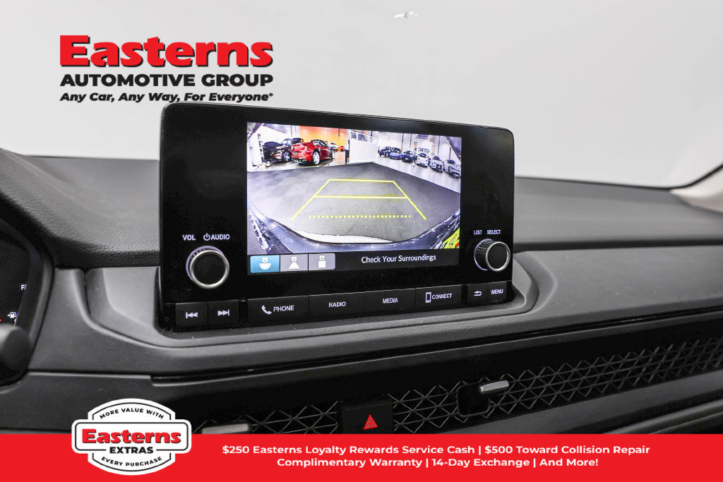 Used 2023 Honda Accord EX image 19