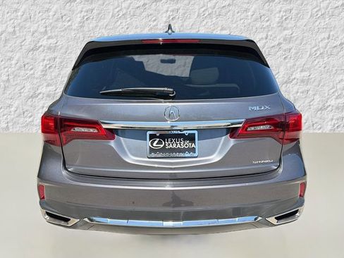 Used 2017 Acura MDX SH-AWD w/ Tech & Entertainment image 4