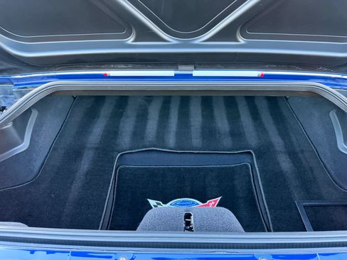 Used 2004 Chevrolet Corvette Z06 w/ Z06 Preferred Equipment Group RWD image 39