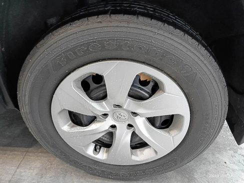 Used 2019 Toyota RAV4 LE image 22