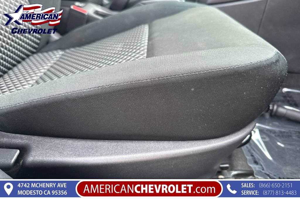 Used 2024 Nissan Versa S FWD image 23