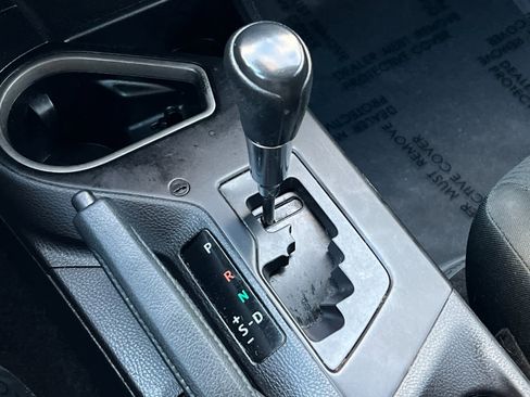 Used 2018 Toyota RAV4 LE image 21