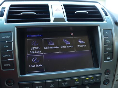 Used 2018 Lexus GX 460 Premium image 34