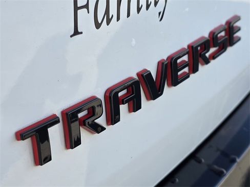Used 2023 Chevrolet Traverse Premier w/ Redline Edition image 7
