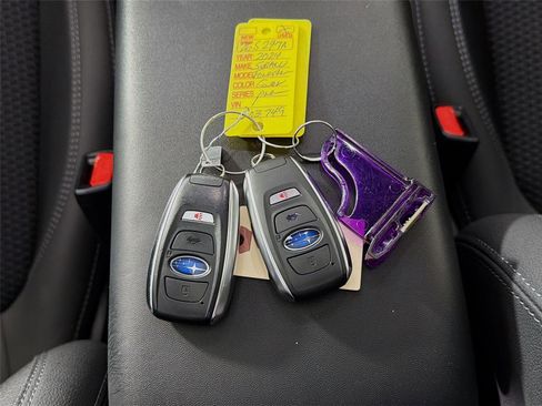 Used 2024 Subaru Forester Premium image 33