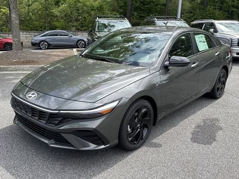 New 2026 Hyundai Elantra Sport FWD image 3