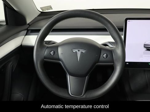 Used 2022 Tesla Model 3 Long Range AWD/4WD image 7