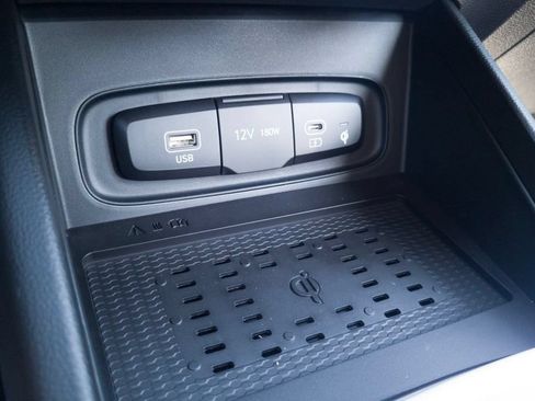 New 2026 Hyundai Venue SEL FWD image 21