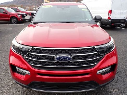 Used 2023 Ford Explorer XLT w/ Equipment Group 202A image 11