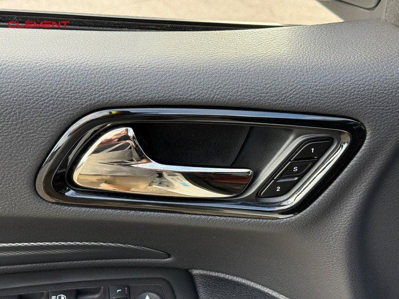 Used 2025 Dodge Durango GT AWD/4WD image 19