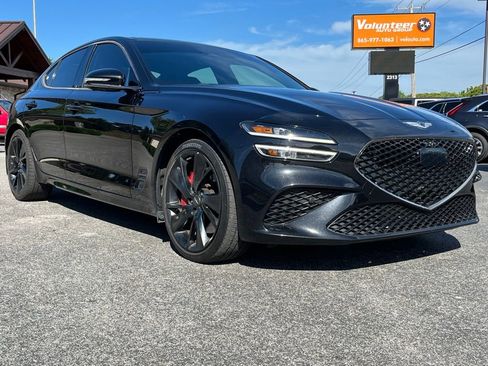 Used 2022 Genesis G70 3.3T RWD image 2