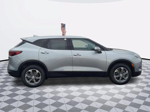 Used 2023 Chevrolet Blazer LT w/ Driver Confidence Package FWD image 8