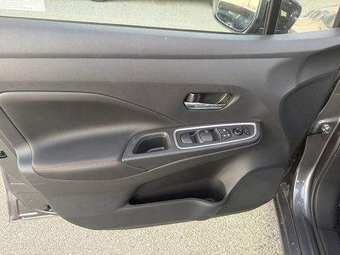 New 2025 Nissan Versa SR w/ Trunk Package image 12