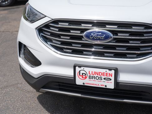 Used 2022 Ford Edge SEL w/ Convenience Package AWD/4WD image 11