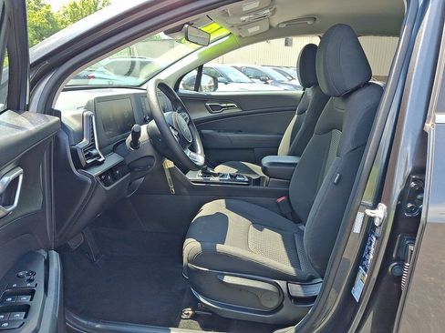 Certified 2024 Kia Sportage LX AWD/4WD image 3