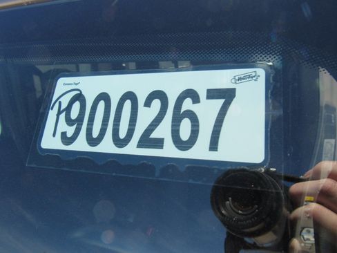 Used 2021 Jeep Gladiator Willys image 30