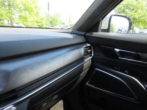 Used 2023 Kia Telluride SX Prestige X-Pro AWD/4WD image 16