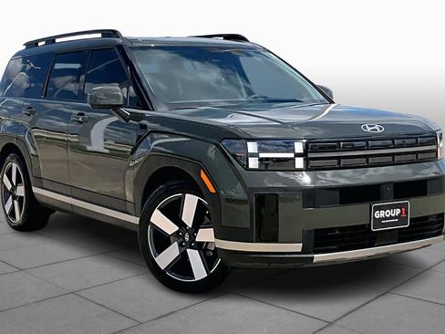 Used 2024 Hyundai Santa Fe Limited image 3