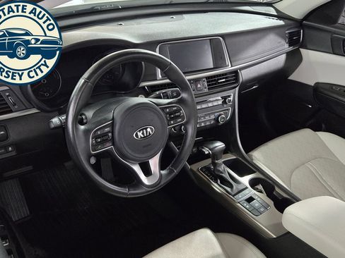 Used 2017 Kia Optima EX w/ Technology Package FWD image 11