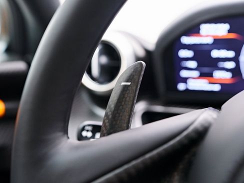 Used 2019 McLaren Senna image 59