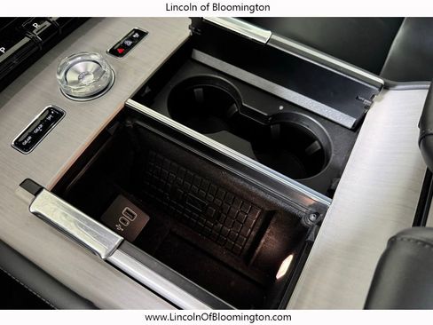 Certified 2025 Lincoln Navigator L Reserve w/ Jet Appearance Package AWD/4WD image 39