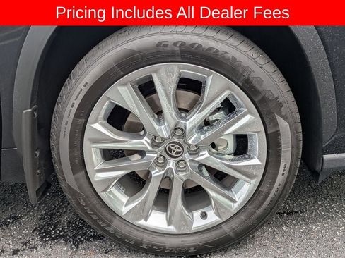 New 2026 Toyota Highlander Limited AWD/4WD image 12