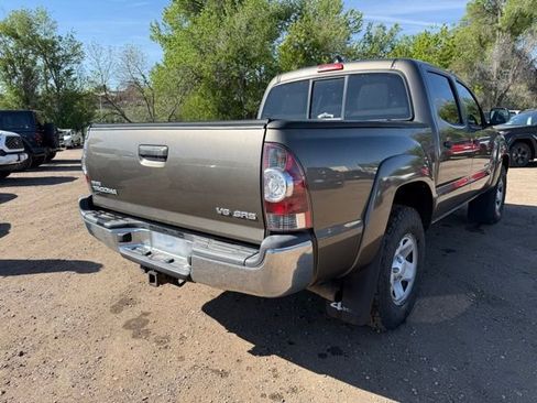 Used 2014 Toyota Tacoma 4x4 Double Cab w/ SR5 Package image 6