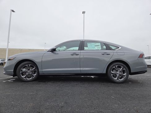New 2026 Honda Accord EX-L image 17