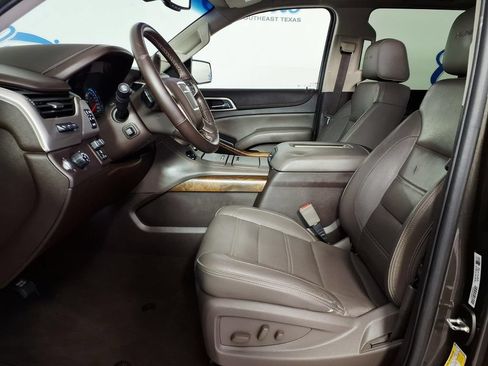 Used 2019 GMC Yukon Denali w/ Denali Ultimate Package RWD image 5