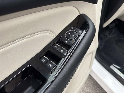 Used 2019 Ford Edge Titanium w/ Equipment Group 301A image 10