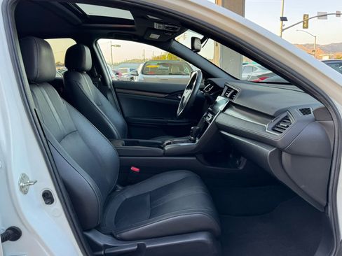 Used 2019 Honda Civic EX-L image 12