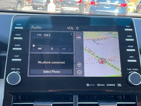 Used 2020 Toyota Avalon XLE w/ Moonroof Package image 21