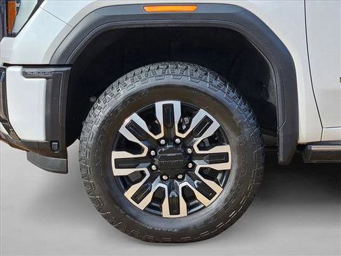Used 2024 GMC Sierra 2500 Denali Ultimate image 25