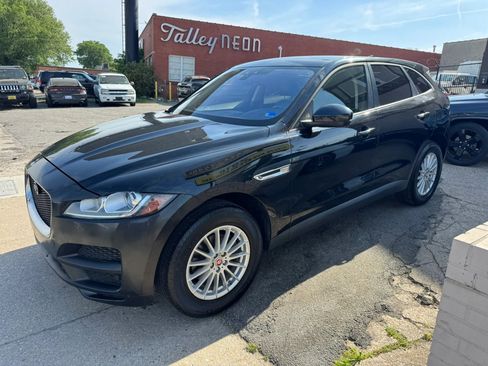 Used 2018 Jaguar F-PACE AWD/4WD image 7
