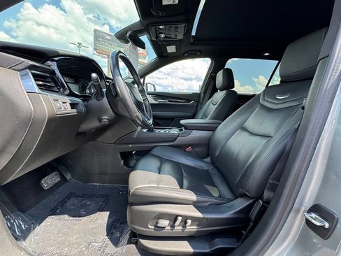 Certified 2023 Cadillac XT6 Premium Luxury FWD image 22