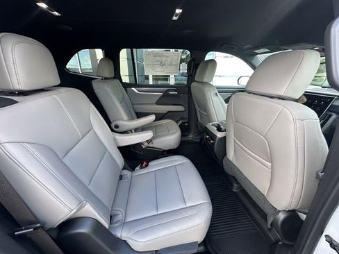 New 2026 GMC Acadia Elevation w/ Elevation Premium Package image 24