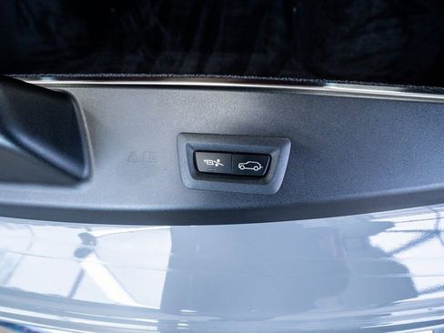 Used 2022 Rolls-Royce Cullinan image 64