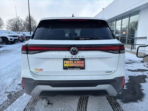 New 2026 Volkswagen Tiguan SE image 10