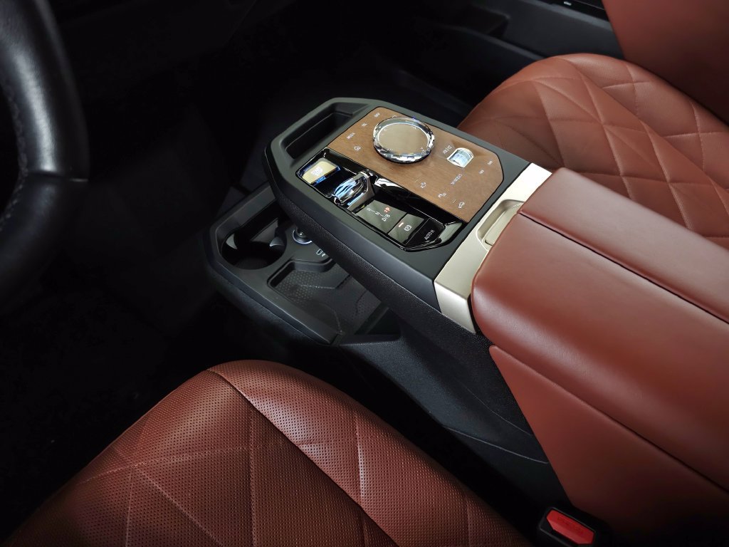 Certified 2024 BMW iX M60 AWD/4WD image 44
