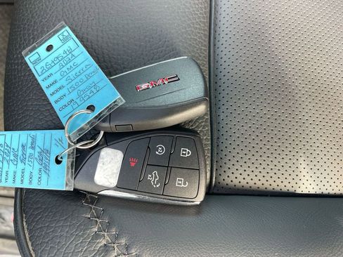 Used 2024 GMC Sierra 1500 Denali w/ Denali Reserve Package image 38