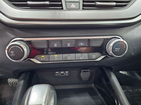 Used 2024 Nissan Altima 2.5 SR image 21