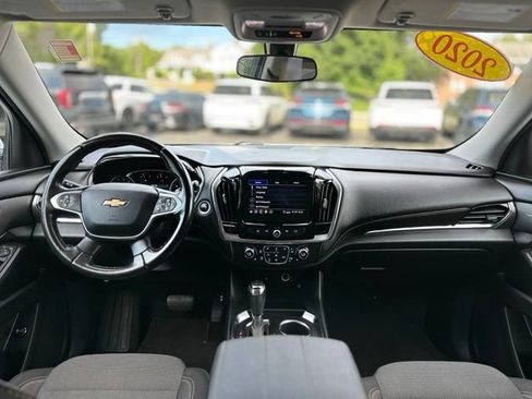 Used 2020 Chevrolet Traverse LT AWD/4WD image 18