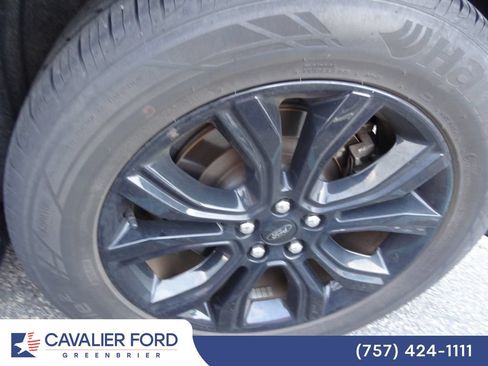 Used 2023 Ford Edge SE w/ Black Appearance Package AWD/4WD image 13