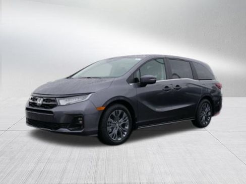 New 2026 Honda Odyssey Touring image 5