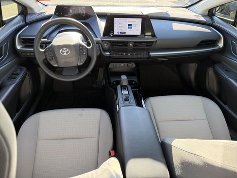 Certified 2024 Toyota Prius LE image 4