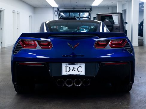 Used 2017 Chevrolet Corvette Stingray Coupe image 5